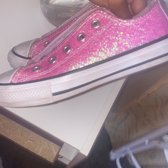 Pink converse ,for six year olds, 13 size in US - Picture 3 of 4